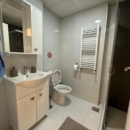 Near Bus Station Jk *